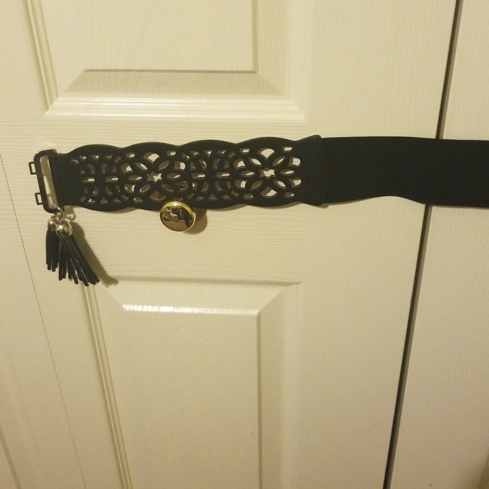 Black wrap around waist belt